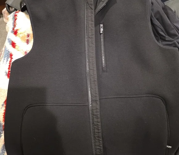 Bugatchi Black Men's Vest - Picture 7 of 7